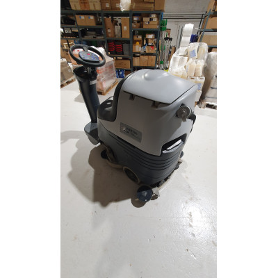 Nilfisk Ride On Gulvvaskemaskine BR 752 - Brugt